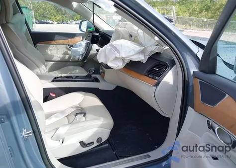 2022 Volvo Xc90 T5 Momentum 7 Passenger z USA, uszkodzony, nr VIN YV4102CK6N1868452